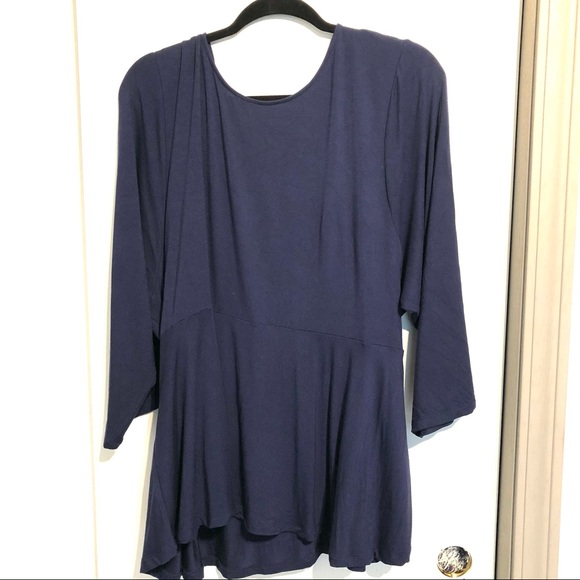 NWOT! TORRID SUPER SOFT NAVY SURPLICE PEPLUM MIDI TOP 5X - Picture 5 of 5